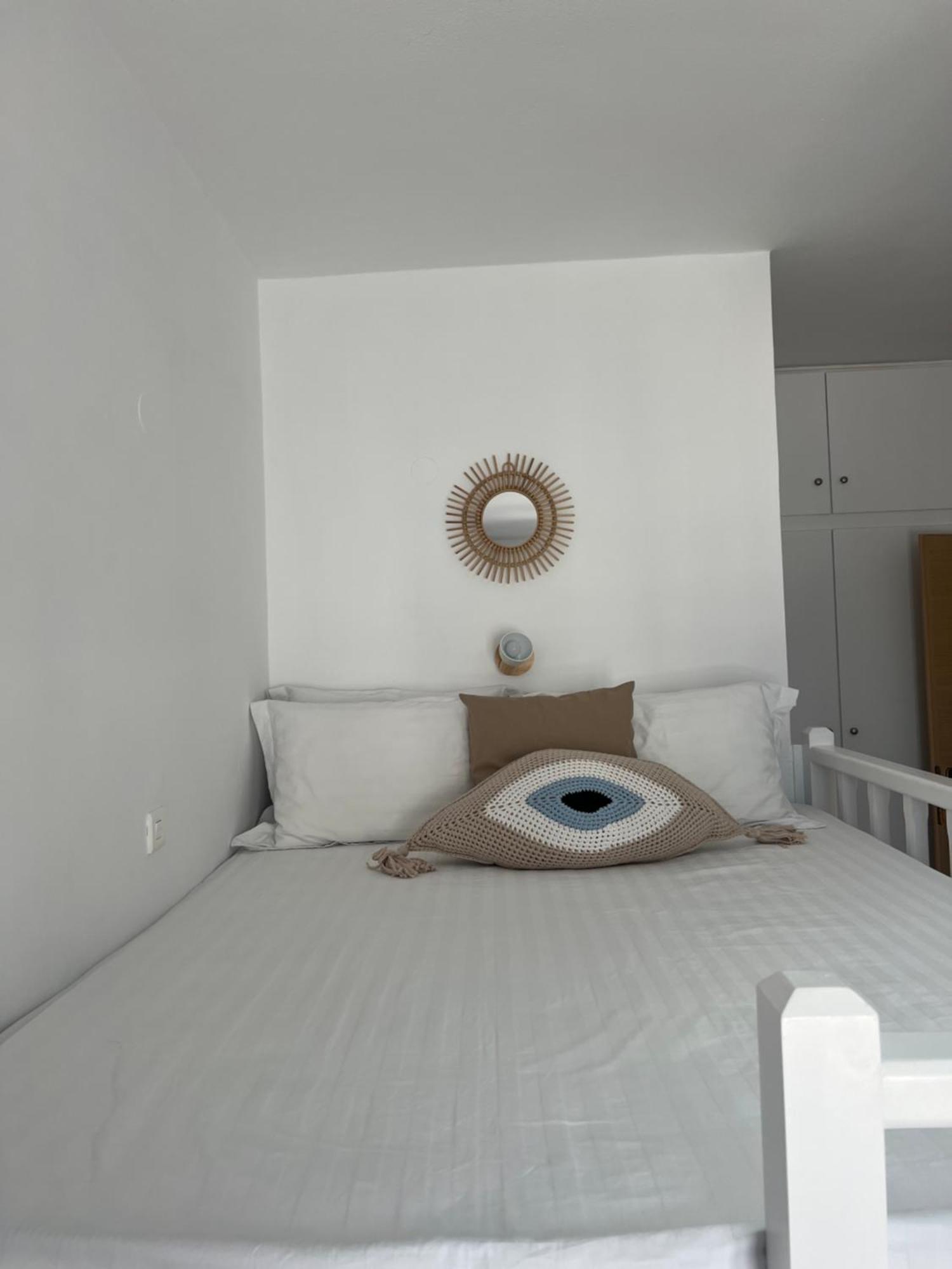 White Island Rooms Panteli Bagian luar foto